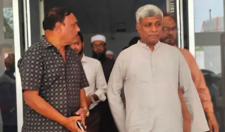 তেলের ডিপোতে হঠাৎ হাজির জ্বালানি প্রতিমন্ত্রী