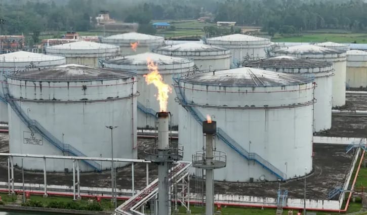 দেশেই উৎপাদন হয় পেট্রোল-অকটেন, এরপরও সংকট কেন