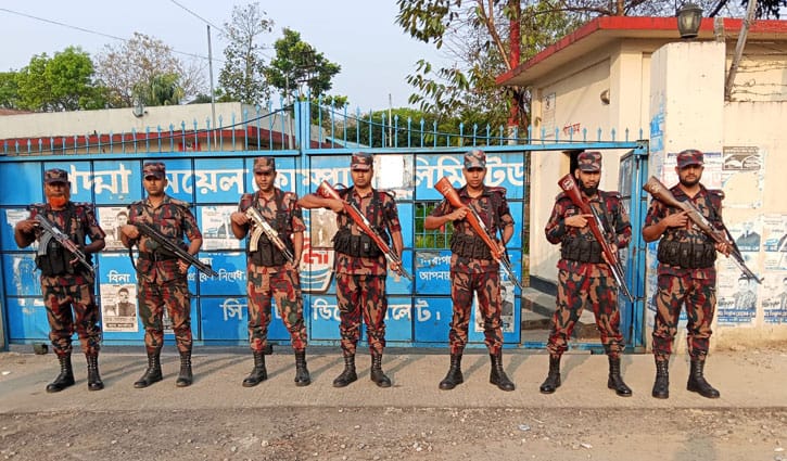 সিলেটে তেল ডিপোর নিরাপত্তায় বিজিবি, অবৈধ মজুদ ঠেকাতে কড়াকড়ি