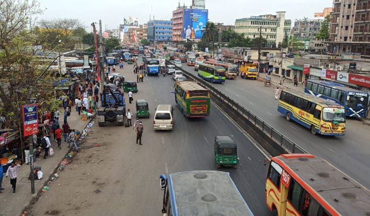 ভিড়হীন গাবতলী, স্বস্তিতে ঘরে ফিরছেন যাত্রীরা