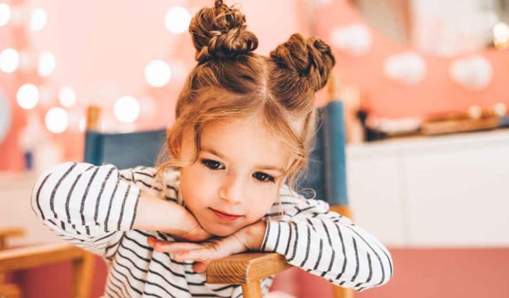 শিশু কেন নিজেকে গুটিয়ে রাখতে চায়