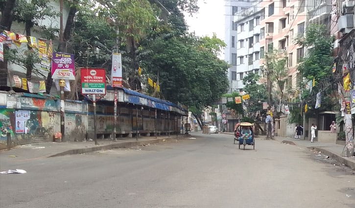 ঈদের দিনে ফাঁকা ঢাকা, চলাচলে স্বস্তি