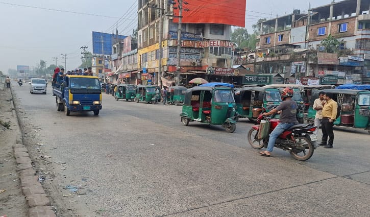 ঈদের আগের দিনও বাড়ি ফিরছে উত্তরাঞ্চলের মানুষ, বাস সংকট