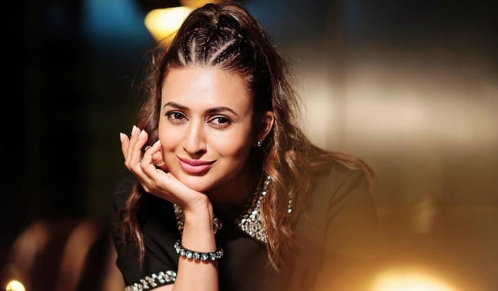 বিয়ের দশ বছর পর মা হতে যাচ্ছেন দিব্যাঙ্কা