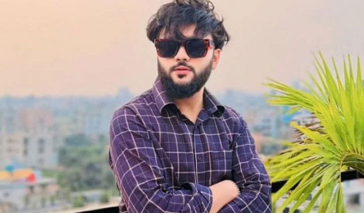 কনটেন্ট ক্রিয়েটর ফাহিমকে ধরে পুলিশে দিল উত্তেজিত জনতা