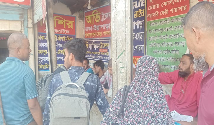 ঈদযাত্রা: যাত্রীর ভিড় নেই গাবতলীতে