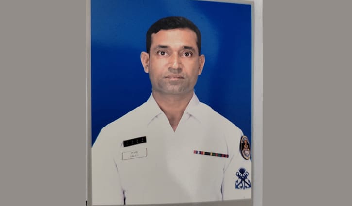 গার্ড রুমে পড়ে ছিল কোস্টগার্ডের গুলিবিদ্ধ লাশ, যা বলছে পুলিশ