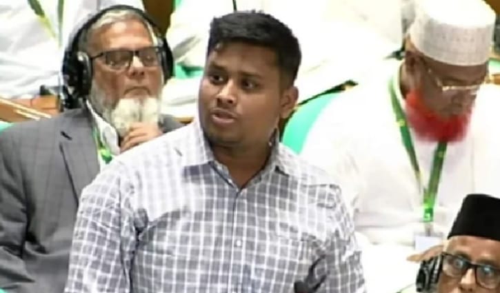 পাম্পে গাড়ির দীর্ঘ সারি কি মন্ত্রী দেখতে পাচ্ছেন না, সংসদে হাসনাতের প্রশ্ন