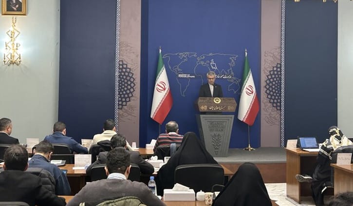 যুক্তরাষ্ট্র ‘যুদ্ধে যা পায়নি, তাই দাবি করছে’: ইরান