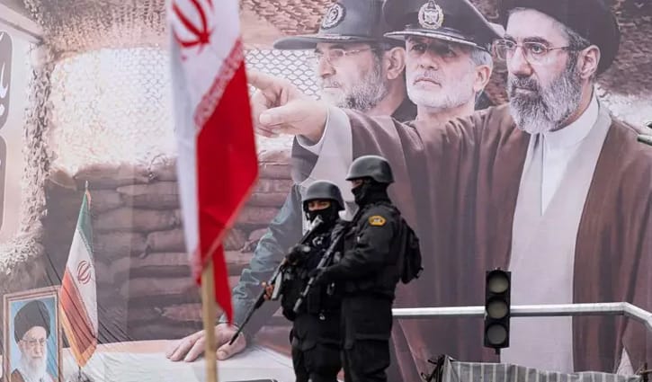 ট্রাম্পের ‘হাস্যকর কর্মকাণ্ডে’ হরমুজ প্রণালি খুলবে না: আইআরজিসি