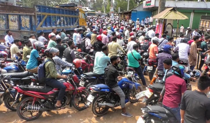 কুড়িগ্রামে জ্বালানি তেল বিক্রিতে কড়াকড়ি, প্রশাসনের জরুরি নির্দেশনা