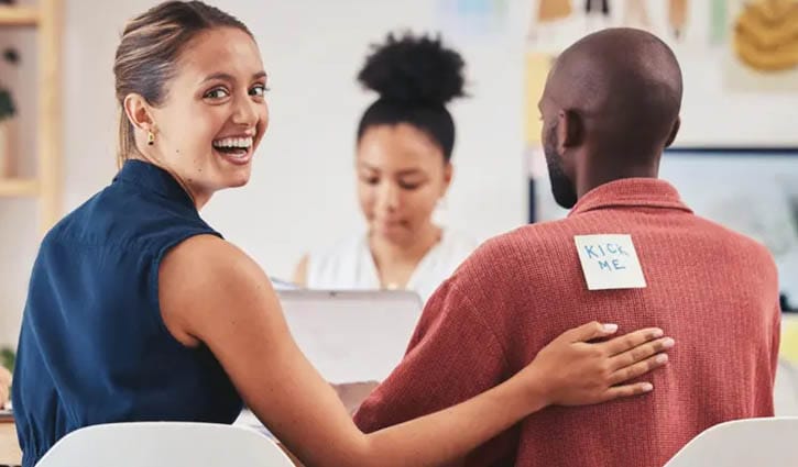 এপ্রিল ফুল ডে: উৎস, ইতিহাস ও বৈচিত্র্যময় রূপ