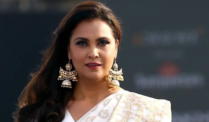 ‘বিস্ফোরণের শব্দে আমাদের বাড়িঘর কেঁপে উঠছে’