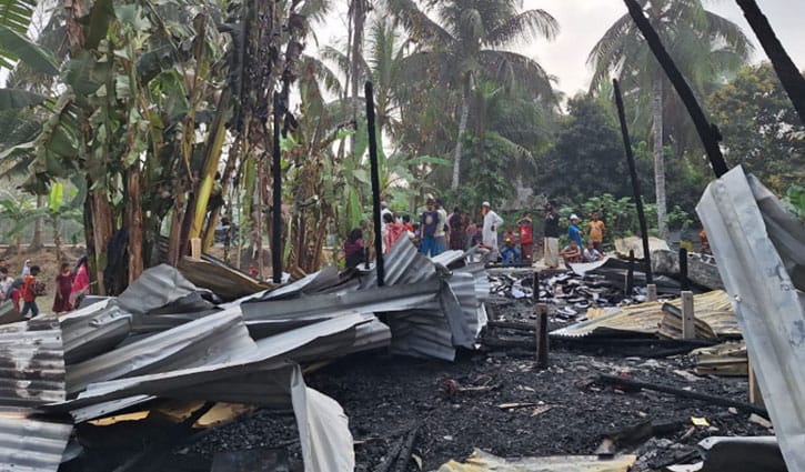 মধ্যরাতে আগুনে ভস্মীভূত মহিলা মাদ্রাসা