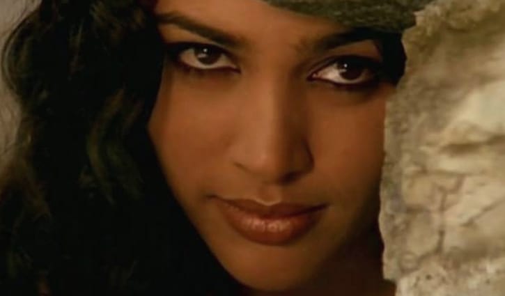 বিচ্ছেদের পর বলিউড ছাড়েন নায়িকা