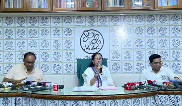 পশ্চিমবঙ্গ বিধানসভা নির্বাচন: তৃণমূলের প্রার্থীরা কে কোন আসনে লড়ছেন