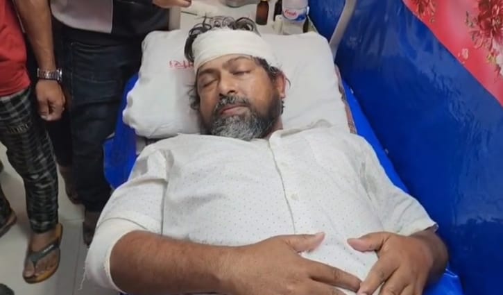 শ্যামনগর প্রেস ক্লাবে ঢুকে সভাপতির ওপর যুবদলের হামলার অভিযোগ