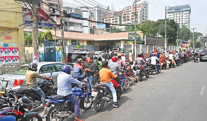 ৩ শর্তে দিনে ৫ লিটার তেল পাবে রাইড শেয়ারের মোটরসাইকেল