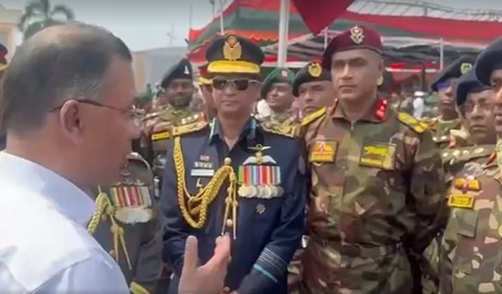 সশস্ত্র বাহিনীকে আরো শক্তিশালী করতে চাই: প্রধানমন্ত্রী