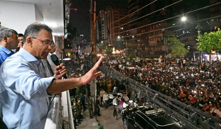 নেতাকর্মীদের সাধারণ মানুষের পাশে দাঁড়ানোর আহ্বান প্রধানমন্ত্রীর