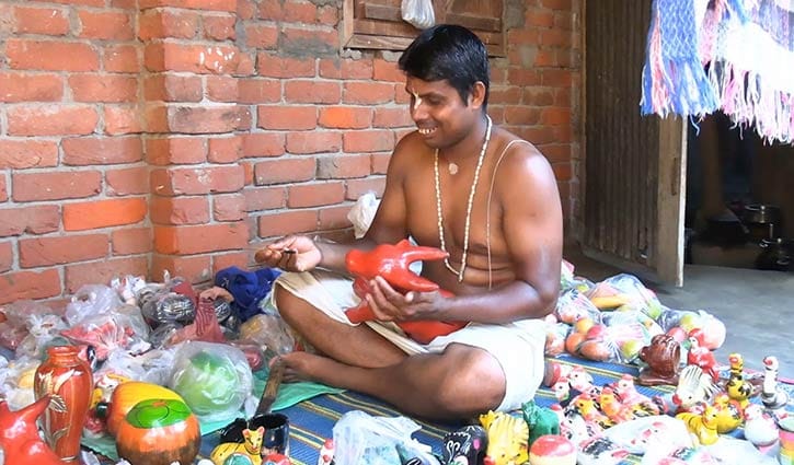 প্লাস্টিকের আগ্রাসনে হারাচ্ছে ঠাকুরগাঁওয়ের মৃৎশিল্প