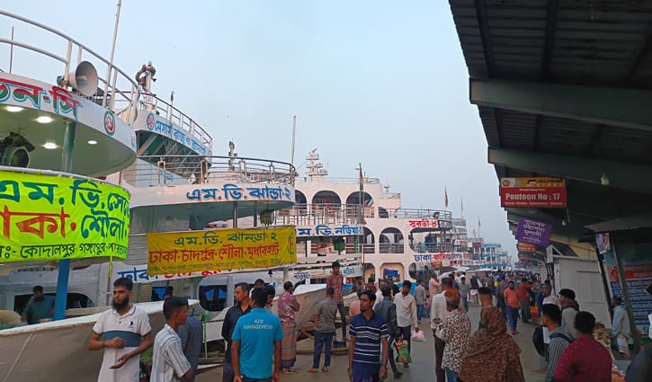 সদরঘাটে নেই চিরাচরিত ভিড়, স্বস্তিতে ঢাকা ফিরছে মানুষ