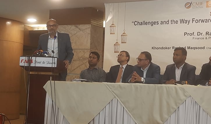 ‘ঋণনির্ভর অর্থনীতি কখনো টেকসই হতে পারে না’