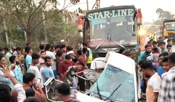 কালাকচুয়ায় ঝরে গেল ৫ প্রাণ