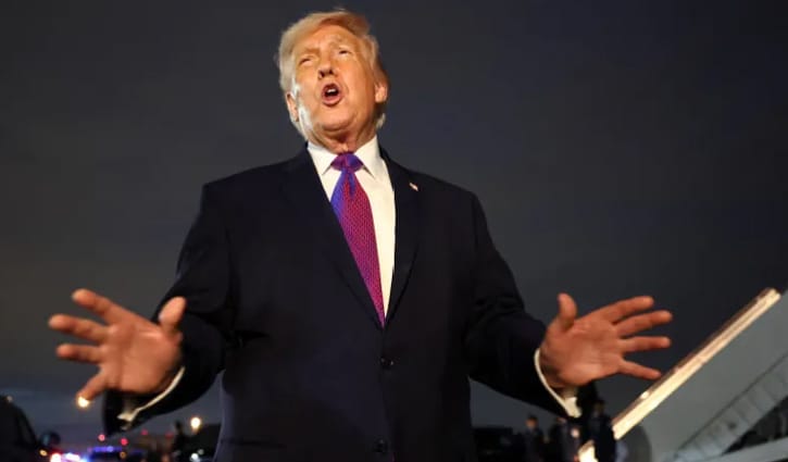 ইরানের সামরিক শক্তি ও হরমুজ প্রণালি নিয়ে চাঞ্চল্যকর দাবি ট্রাম্পের