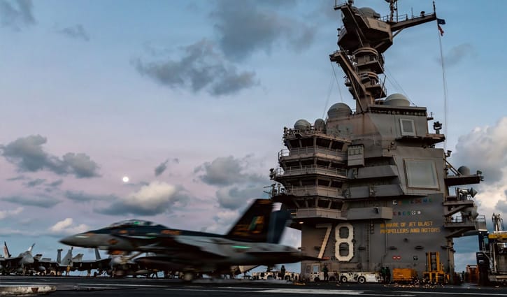 ইরানের ড্রোনবাহী জাহাজে হামলার দাবি যুক্তরাষ্ট্রের