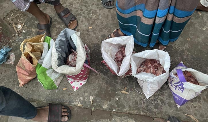 মৌলভীবাজারে চাঁদনী ঘাটে কোরবানির মাংসের হাট
