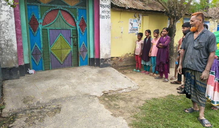 গাংনীতে আবারো চিরকুট ও ককটেল সদৃশ বস্তু উদ্ধার, বাড়ছে আতঙ্ক 