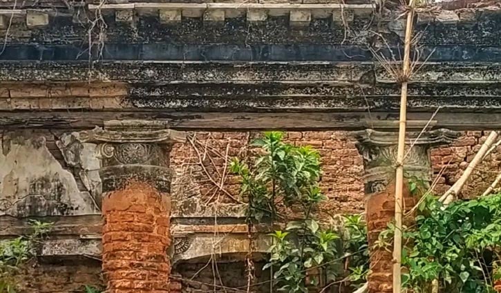 হালতি বিলের তীরে ‘সাত রাজকন্যার গ্রাম’