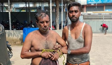 ডোবায় ঝাঁপ দিয়েও শেষ রক্ষা হলো না হত্যা মামলা আসামির ডোবায় ঝাঁপ দিয়েও শেষ রক্ষা হলো না হত্যা মামলা আসামির