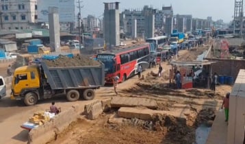 ঈদযাত্রায় উত্তরের যাত্রীদের ভোগান্তি বাড়াবে নবীনগর-চন্দ্রা মহাসড়ক