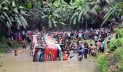 খোকসায় ভ্যান রক্ষা করতে গিয়ে বাস খাদে, নিহত ৪ আহত ২৫
