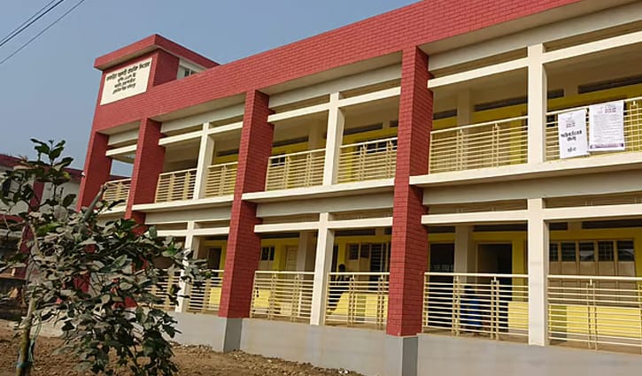 শনিবার থেকে টানা ১৫ দিন বন্ধ সরকারি প্রাথমিক বিদ্যালয়